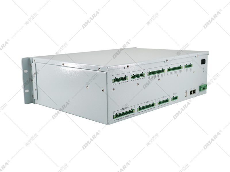 站房智能輔助與人工智能可視化網關A8-E3000斜側面圖 站房智能輔助與人工智能可視化網關A8-E3000斜側面圖